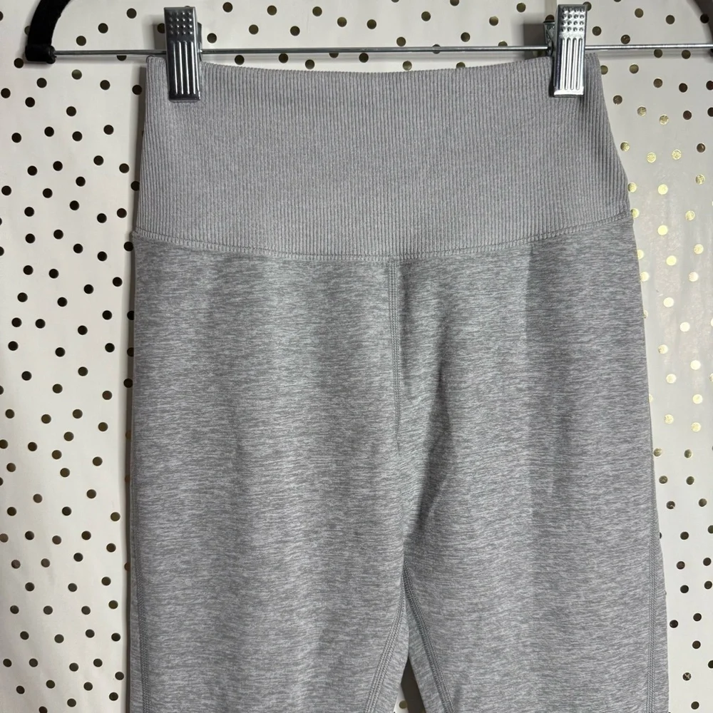 ALO Yoga Women's Gray Leggings